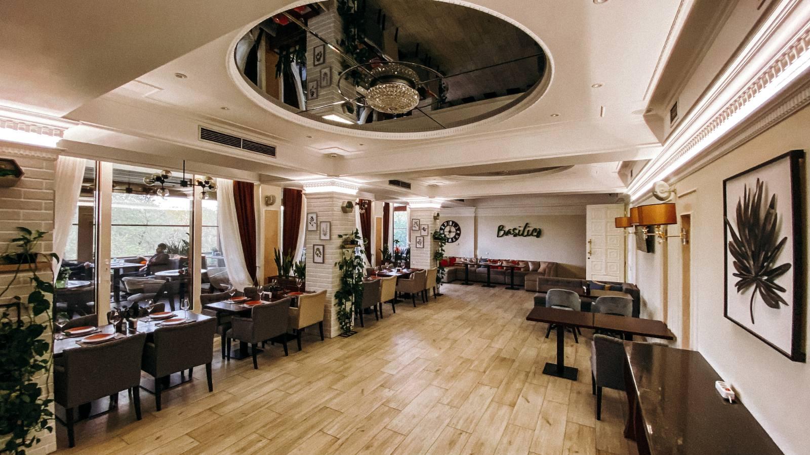 Club Royal Park Hotel Kiszyniów Zewnętrze zdjęcie