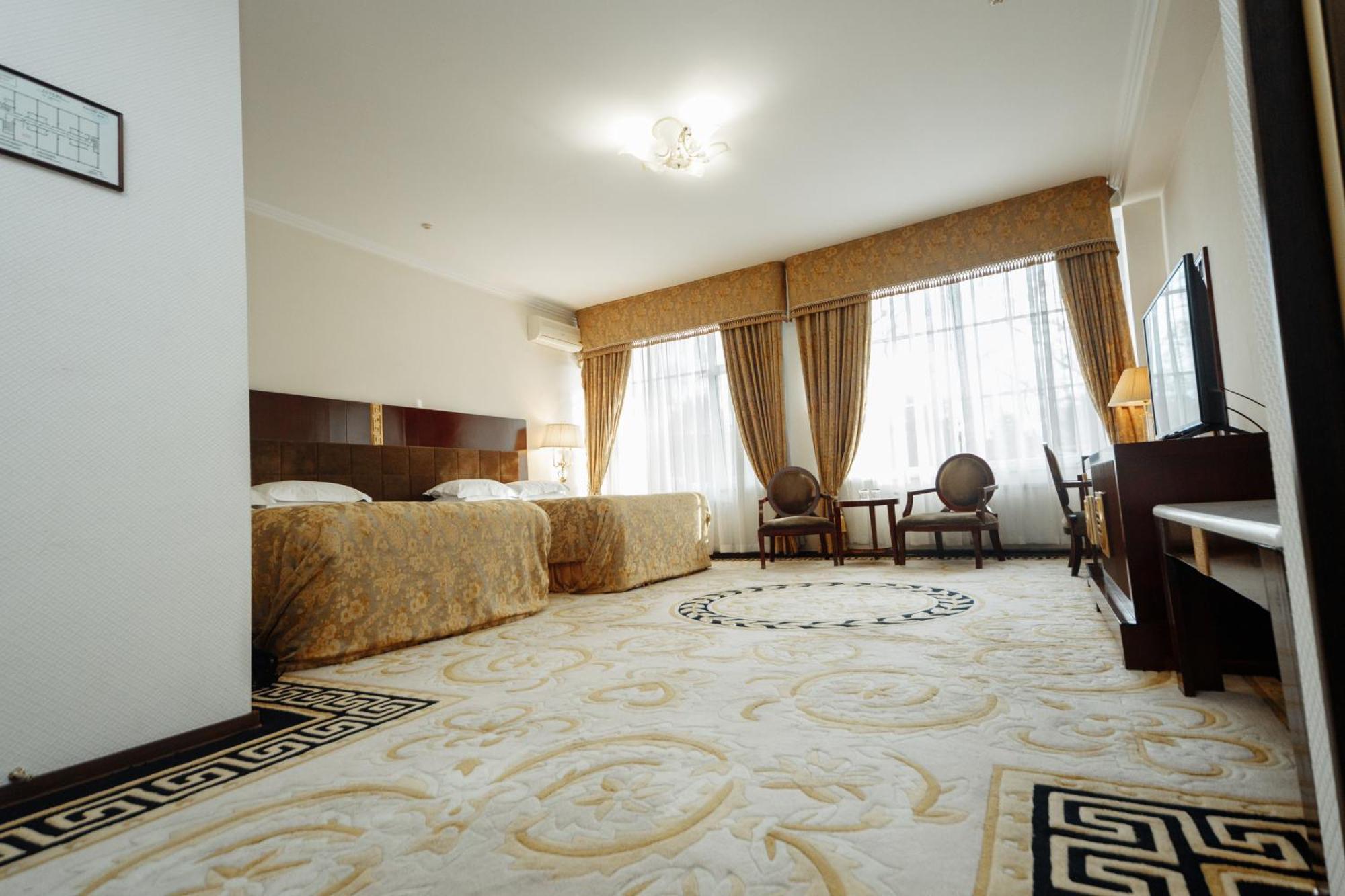 Club Royal Park Hotel Kiszyniów Zewnętrze zdjęcie